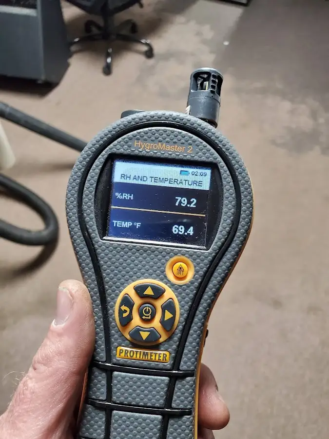 Moisture meter humidity assessment for Fire & Smoke Damage Restoration in Kahaluu-Keauhou
